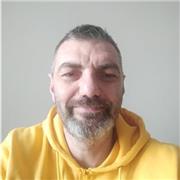 Docente di matematica impartisce lezioni per scuole elementari, medie e scuole private